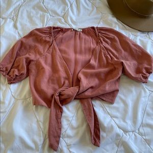 Abercrombie cropped tie shirt